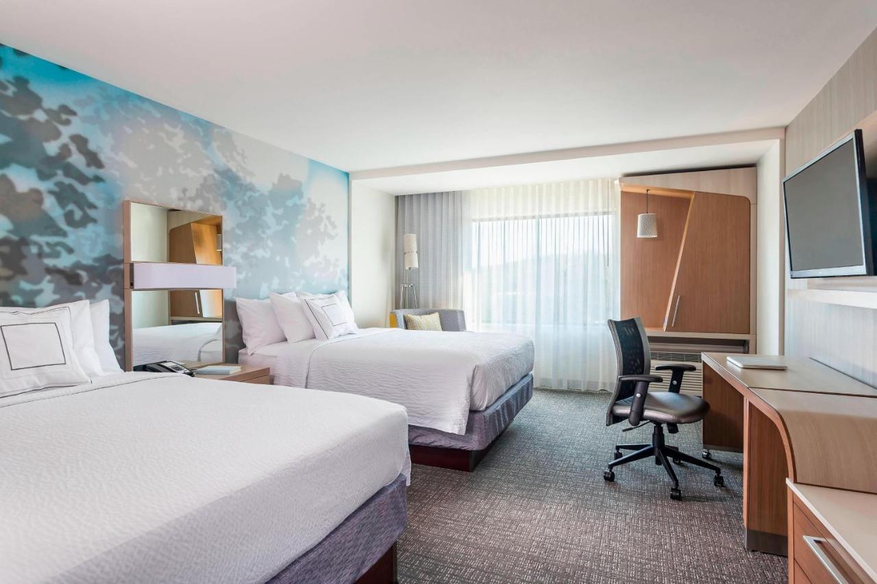 Courtyard By Marriott New York Queens, Jamaica Esterno foto